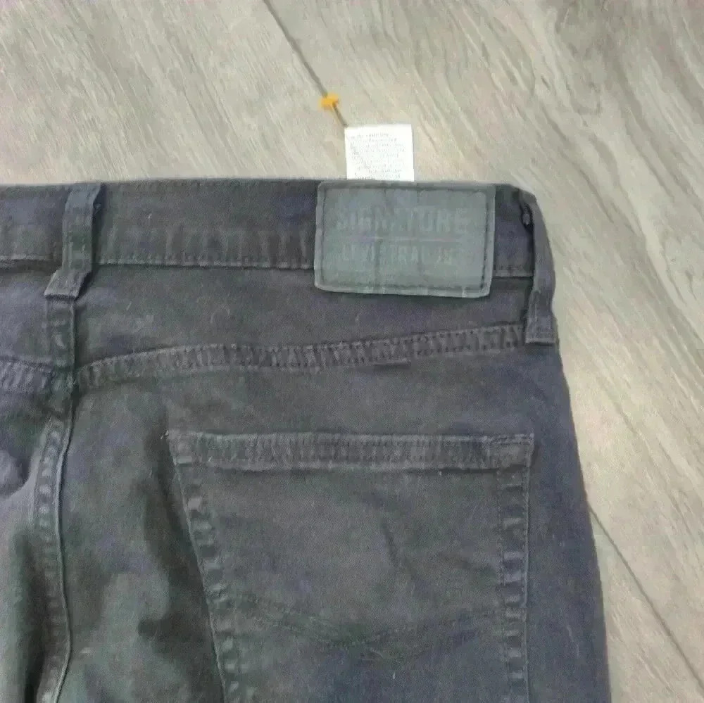 Levi's